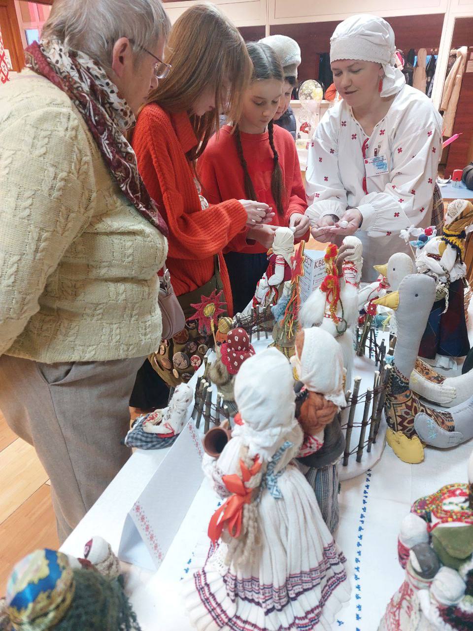 свята лялек